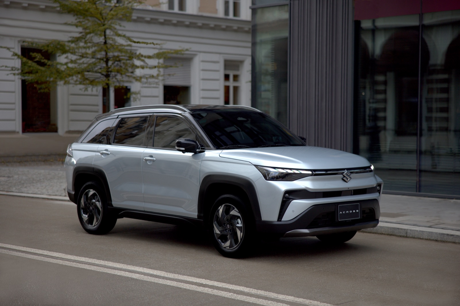 Nuevo Suzuki Across Hybrid presentado por Kurasu